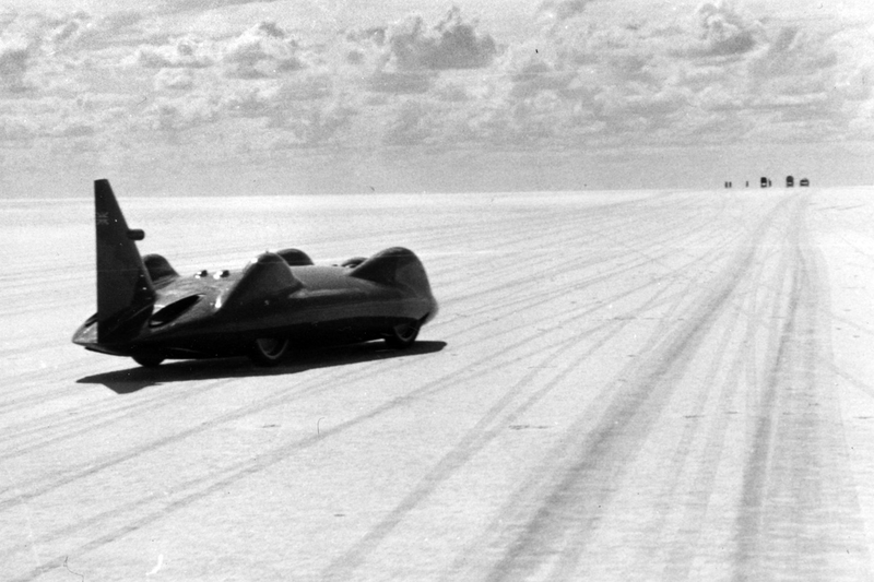 Illustration for article titled The Blazing Fast Evolution of Land Speed Record Cars